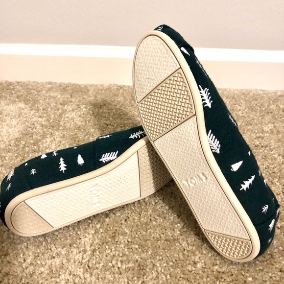 TOMS Spruce Felt With Embroidered Trees Flats - Picture 5 of 5